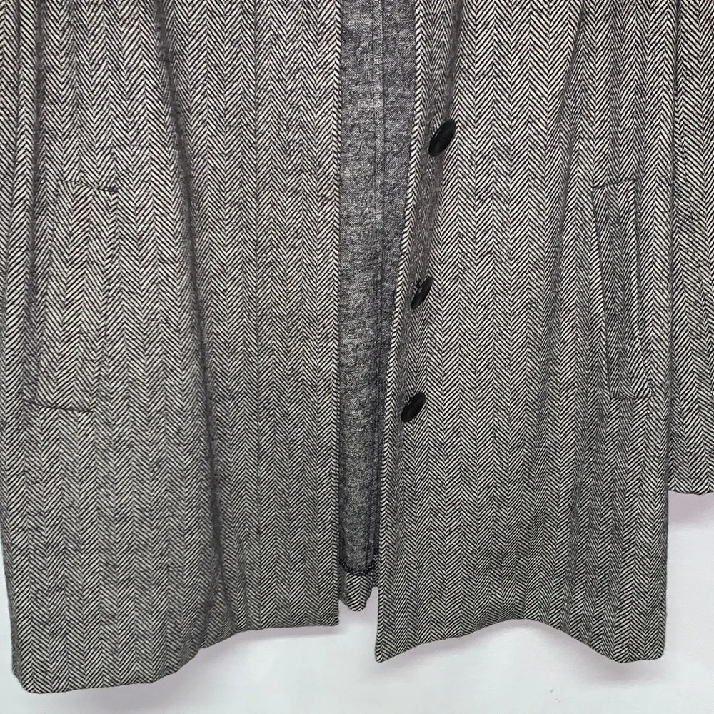 Gray Patterned Women's Trench Coat - Picture 6 of 12